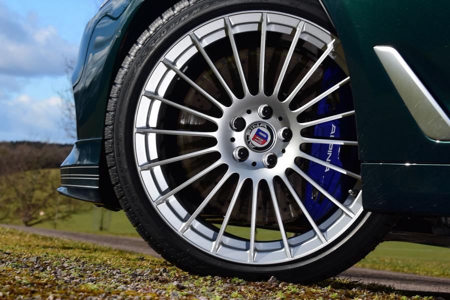 Колеса Alpina B5 Bi-Turbo Allrad Touring (G31) 2017 года  (UK) (фото 8 из 11)